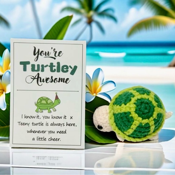 Handmade Crochet Emotional Support Turtle w/ “You’re Turtle-y Awesome” Card NEW - Picture 2 of 13